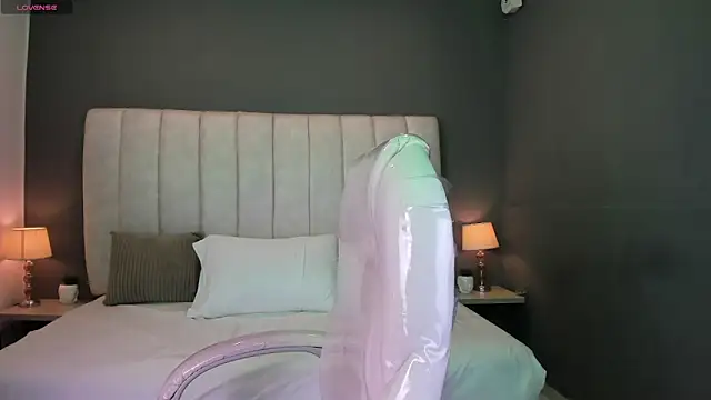 Snapshot of MelissaKarterrs chatting on March 7, 12:12 pm MelissaKarterrs online show from March 7, 12:12 pm
