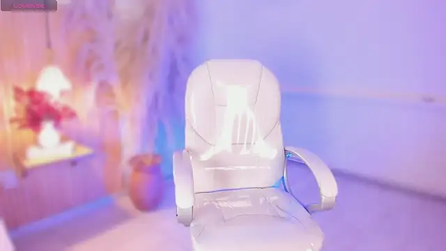 MelissaKarterrs online show from April 4, 12:12 pm