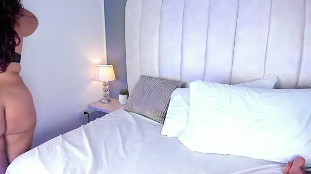 Snapshot of MelissaKarterrs chatting on February 25, 6:12 pm MelissaKarterrs online show from February 25, 6:12 pm