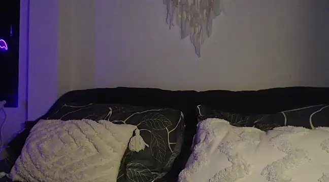 Scarlette-wolfe online show from December 17, 5:36 pm