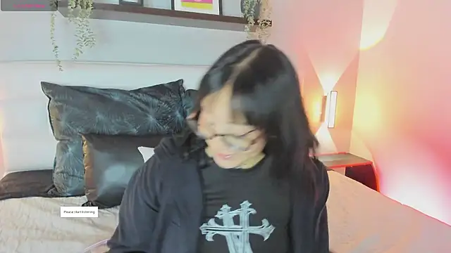 sofi bakerr online show from February 14, 11:32 am