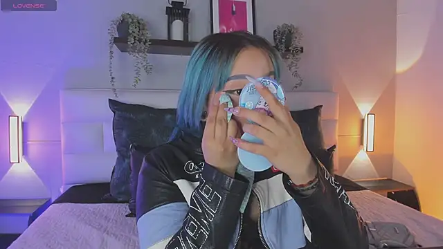 sofi bakerr online show from January 17, 11:36 am