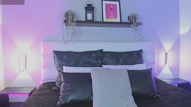 sofi bakerr online show from March 31, 11:34 am