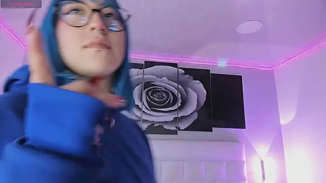 Snapshot of sofi_bakerr chatting on November 29, 11:43 am sofi bakerr online show from November 29, 11:43 am