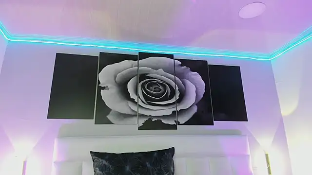 Snapshot of sofi_bakerr chatting on November 11, 11:38 am sofi bakerr online show from November 11, 11:38 am