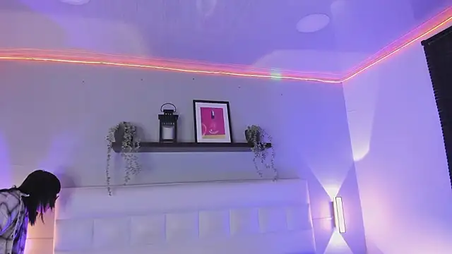 sofi bakerr online show from March 23, 11:54 am