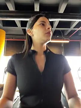 Snapshot of DaryRos chatting on November 30, 2:29 pm DaryRos online show from November 30, 2:29 pm