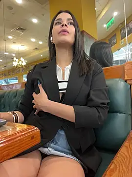 DaryRos online show from April 8, 8:10 pm