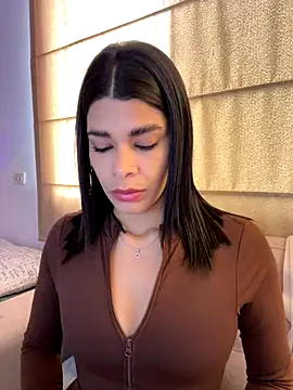 Snapshot of DaryRos chatting on December 14, 1:49 pm DaryRos online show from December 14, 1:49 pm