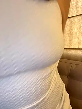 Snapshot of DaryRos chatting on October 16, 9:56 pm DaryRos online show from October 16, 9:56 pm