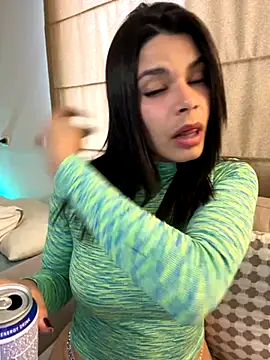 Snapshot of DaryRos chatting on October 30, 10:39 pm DaryRos online show from October 30, 10:39 pm