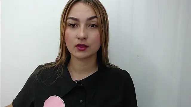 Snapshot of salome__lopez_ chatting on November 18, 3:59 pm salome lopez online show from November 18, 3:59 pm