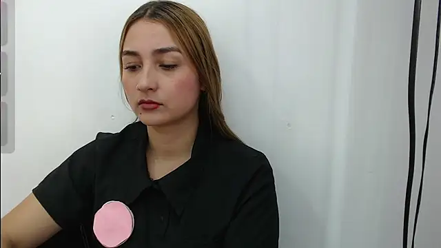 Snapshot of salome__lopez_ chatting on November 20, 2:40 pm salome lopez online show from November 20, 2:40 pm