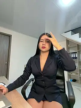 VAL PRINCESS online show from April 15, 9:04 am