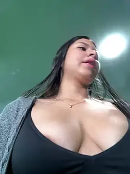 VAL PRINCESS online show from January 18, 12:15 pm