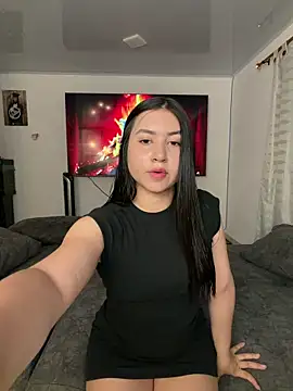 Snapshot of VAL_PRINCESS chatting on May 20, 12:18 am VAL PRINCESS online show from May 20, 12:18 am