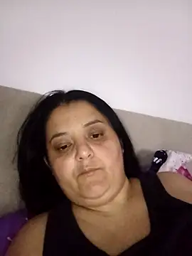 sarahhh1987 online show from April 13, 8:13 pm