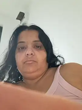 sarahhh1987 online show from December 17, 6:40 am