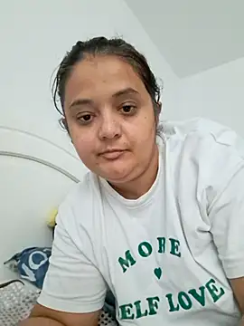 sarahhh1987 online show from November 9, 6:50 am