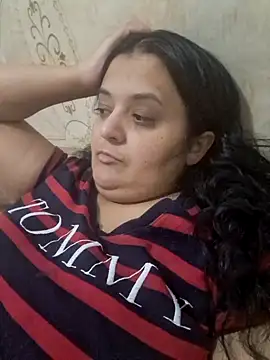 sarahhh1987 online show from December 24, 6:17 pm