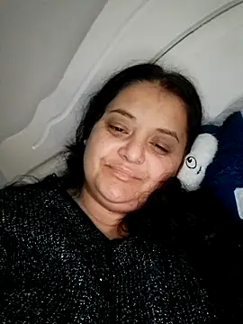 sarahhh1987 online show from December 16, 5:39 pm