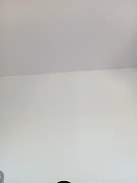 sarahhh1987 online show from April 14, 9:25 am