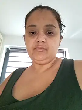 sarahhh1987 online show from October 30, 7:17 am