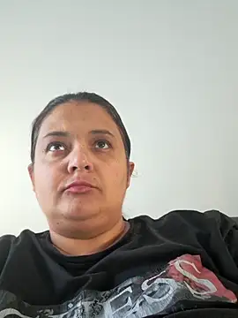 sarahhh1987 online show from October 31, 8:22 am