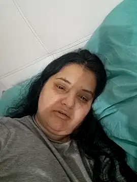 sarahhh1987 online show from February 25, 6:19 pm