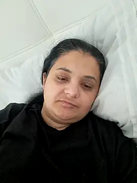 sarahhh1987 online show from February 21, 6:48 am