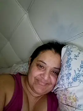 sarahhh1987 online show from March 14, 9:10 pm