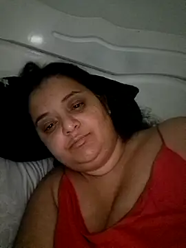 sarahhh1987 online show from December 13, 8:48 pm