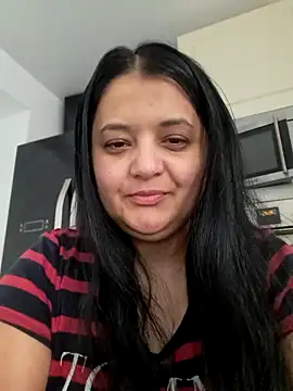 sarahhh1987 online show from February 2, 7:29 am