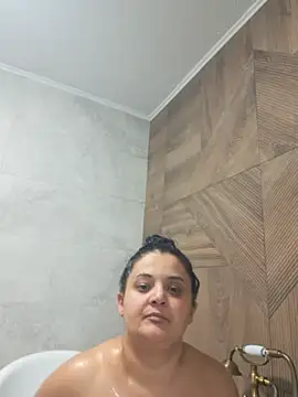 sarahhh1987 online show from February 12, 7:13 pm