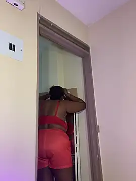 Perlasexyu1 online show from April 13, 3:38 pm