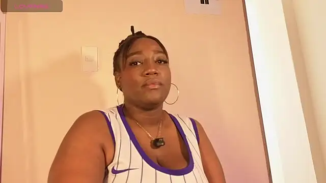 Perlasexyu1 online show from April 8, 2:18 pm