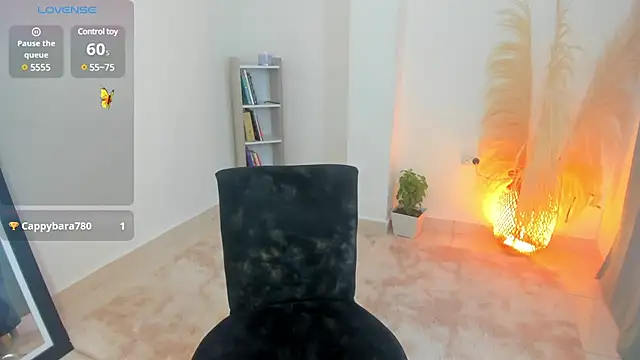 Snapshot of AnntoniaWood chatting on March 19, 7:17 pm AnntoniaWood online show from March 19, 7:17 pm