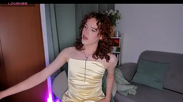 AnntoniaWood online show from March 2, 1:06 am