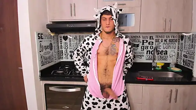 guy master online show from December 29, 7:39 am