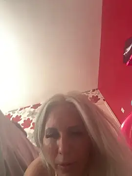 Blonde-bimbo online show from June 20, 1:49 pm
