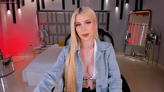 HannaConnor  online show from May 28, 9:10 pm
