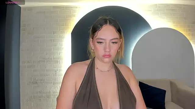 BellaRose X online show from March 31, 4:47 am