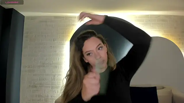 BellaRose X online show from April 1, 4:14 am