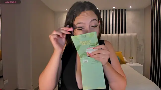 BellaRose X online show from April 9, 5:20 am