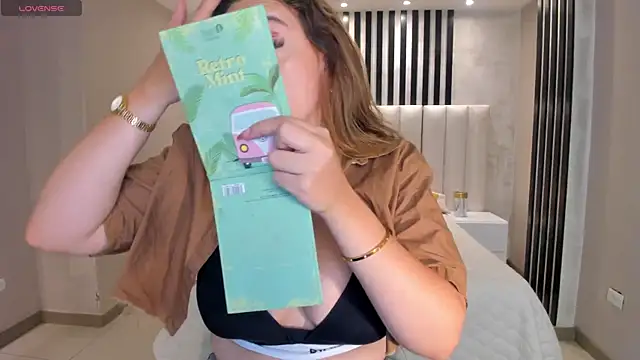 BellaRose X online show from March 29, 11:39 pm