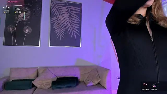 ViolettHansson online show from October 27, 6:53 pm