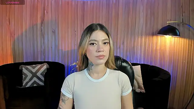 ViolettHansson online show from March 13, 6:24 pm