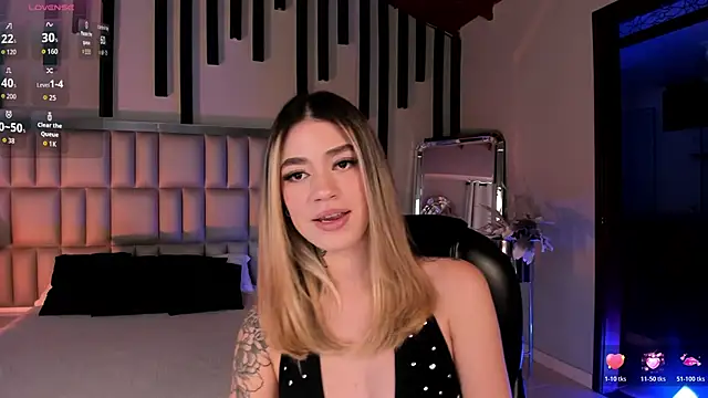 ViolettHansson online show from February 20, 6:32 pm