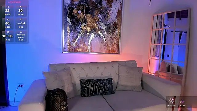 ViolettHansson online show from February 14, 10:59 am