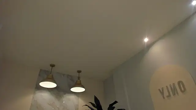 AliceHarper  online show from February 10, 9:47 pm